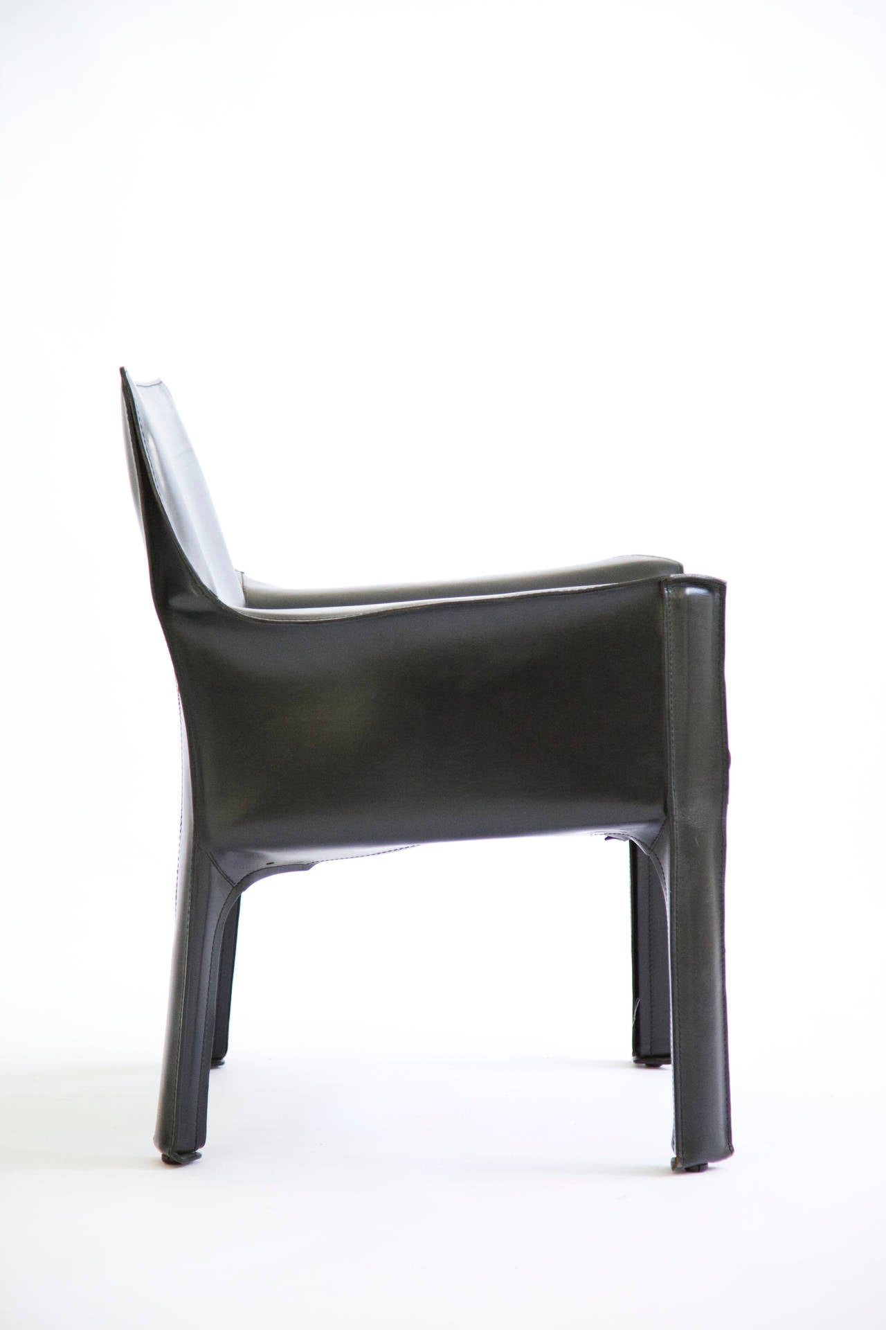 Set of Four Mario Bellini Cab Armchairs In Excellent Condition In Chicago, IL