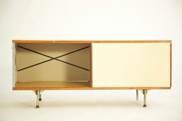 Charles Eames fir Herman Miller 