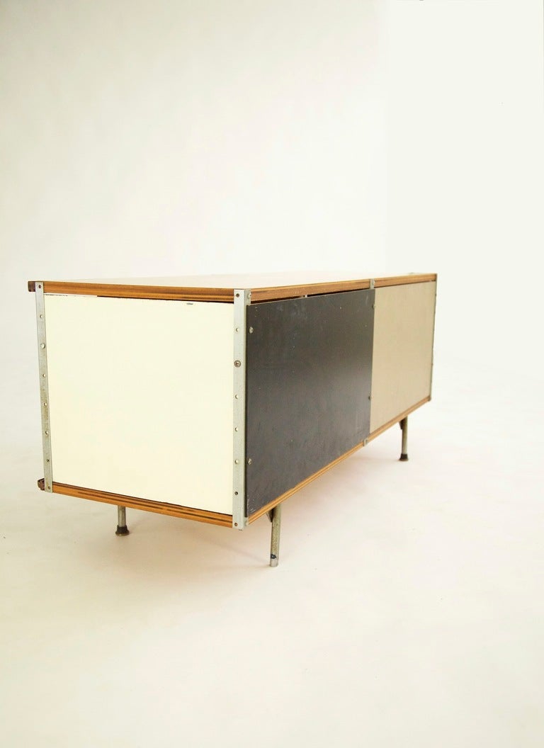 Eames Storage Unit 2