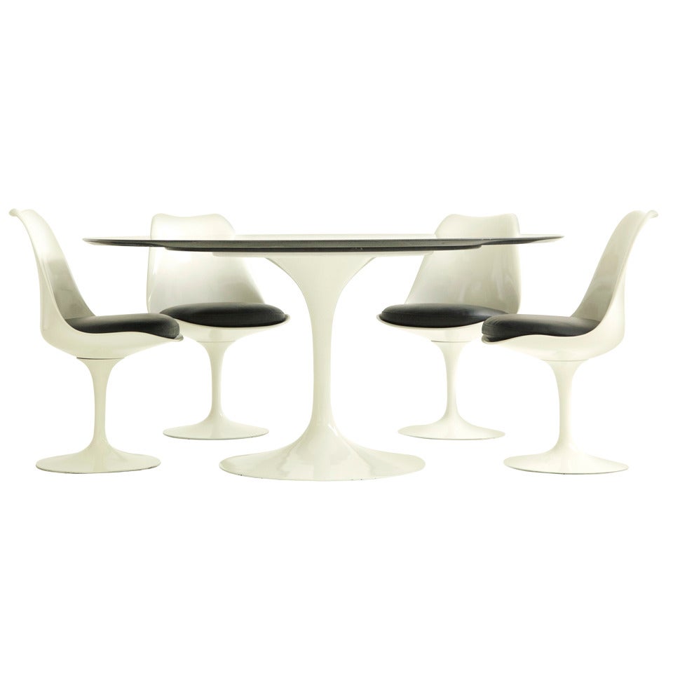 Early Eero Saarinen Dining Set