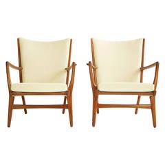 Hans Wegner Pair of Lounge Chairs 9