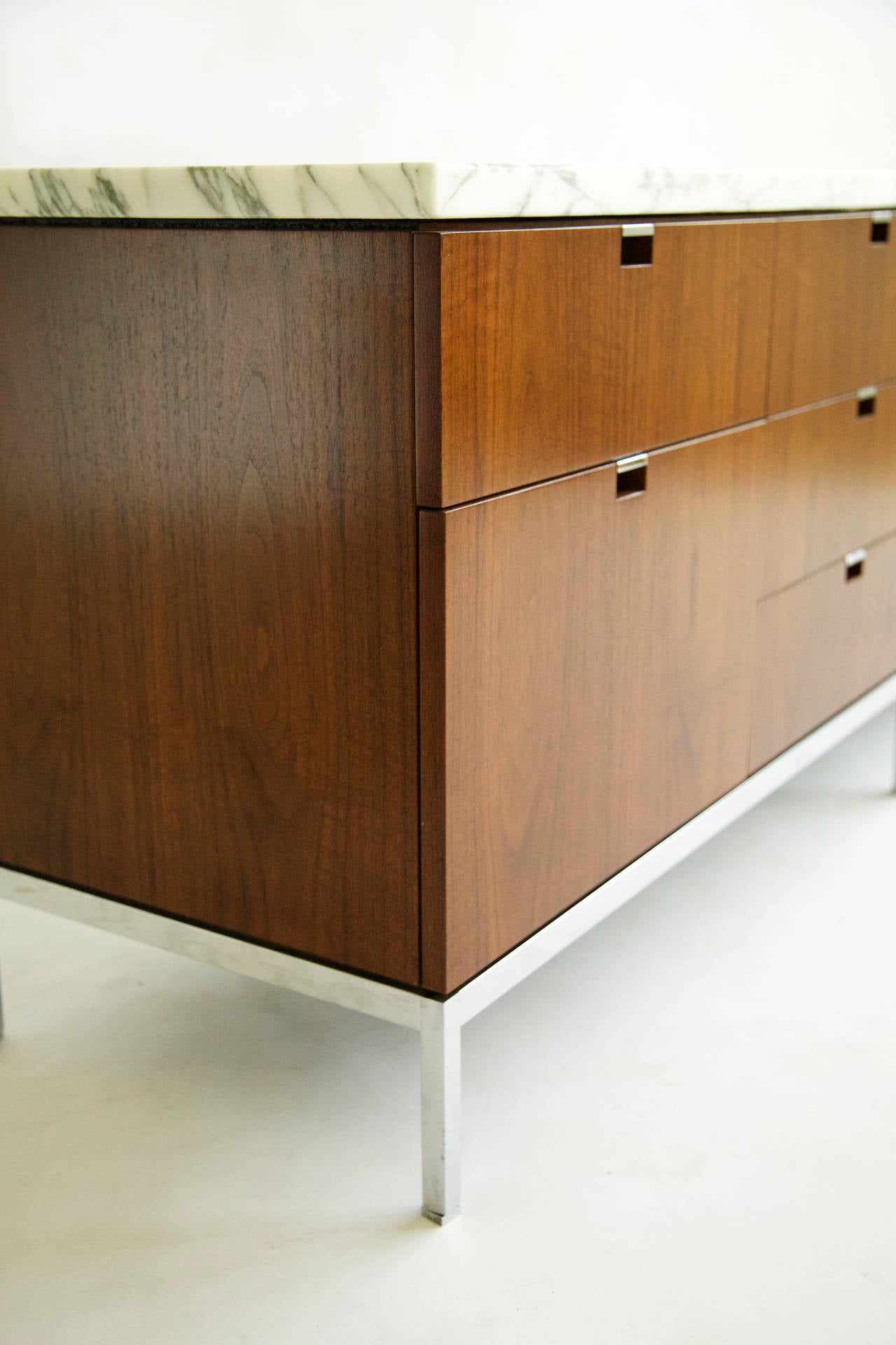 Florence Knoll Credenza with Custom Marble Top In Excellent Condition In Chicago, IL