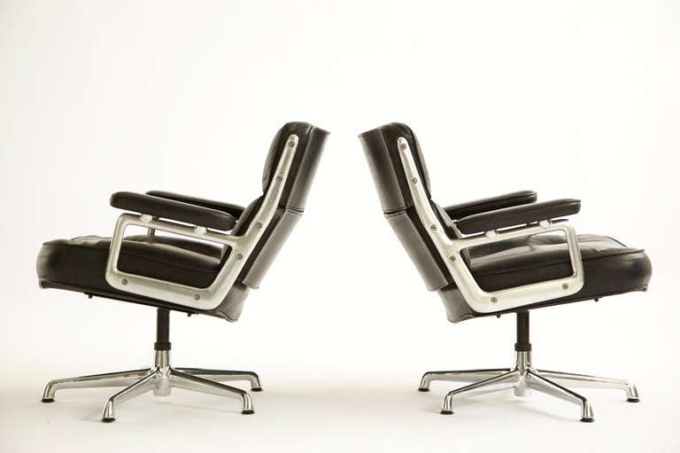 American Charles Eames Time Life Lounges