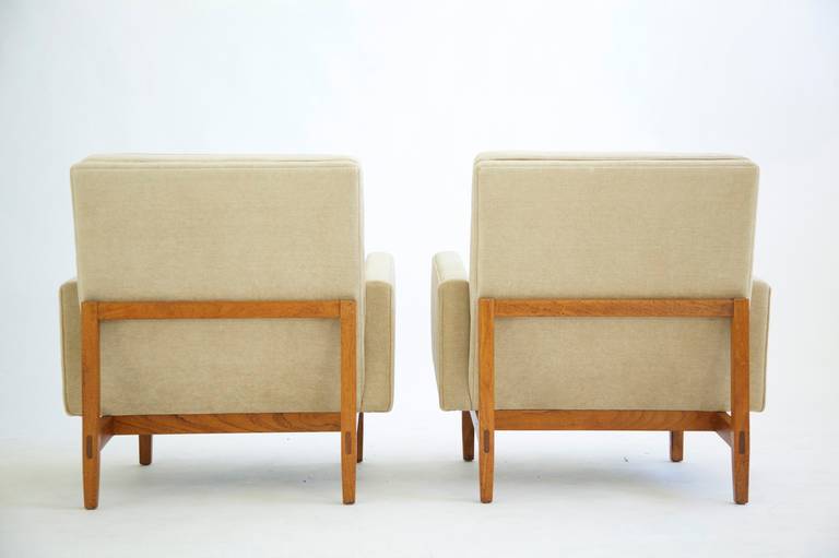 American Pair of Knoll Lounges