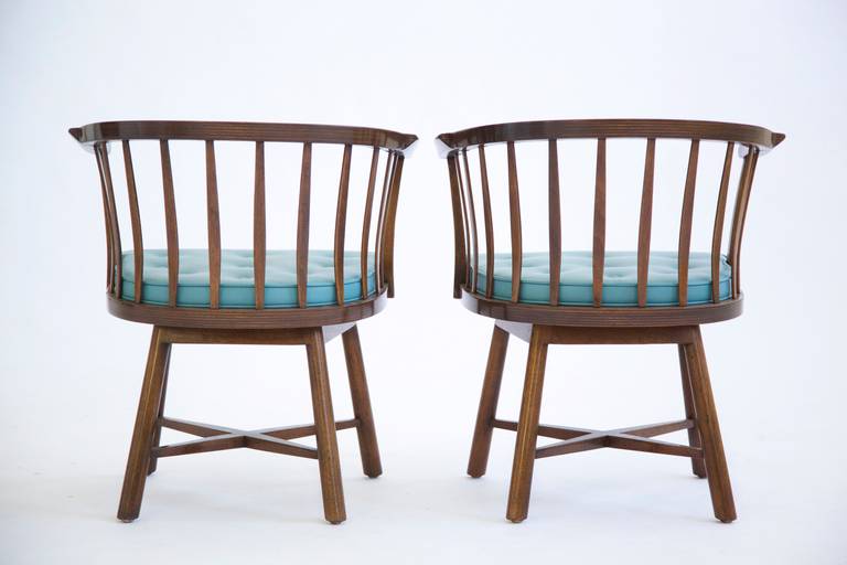 Pair of Edward Wormley Revolving Chairs In Good Condition In Chicago, IL