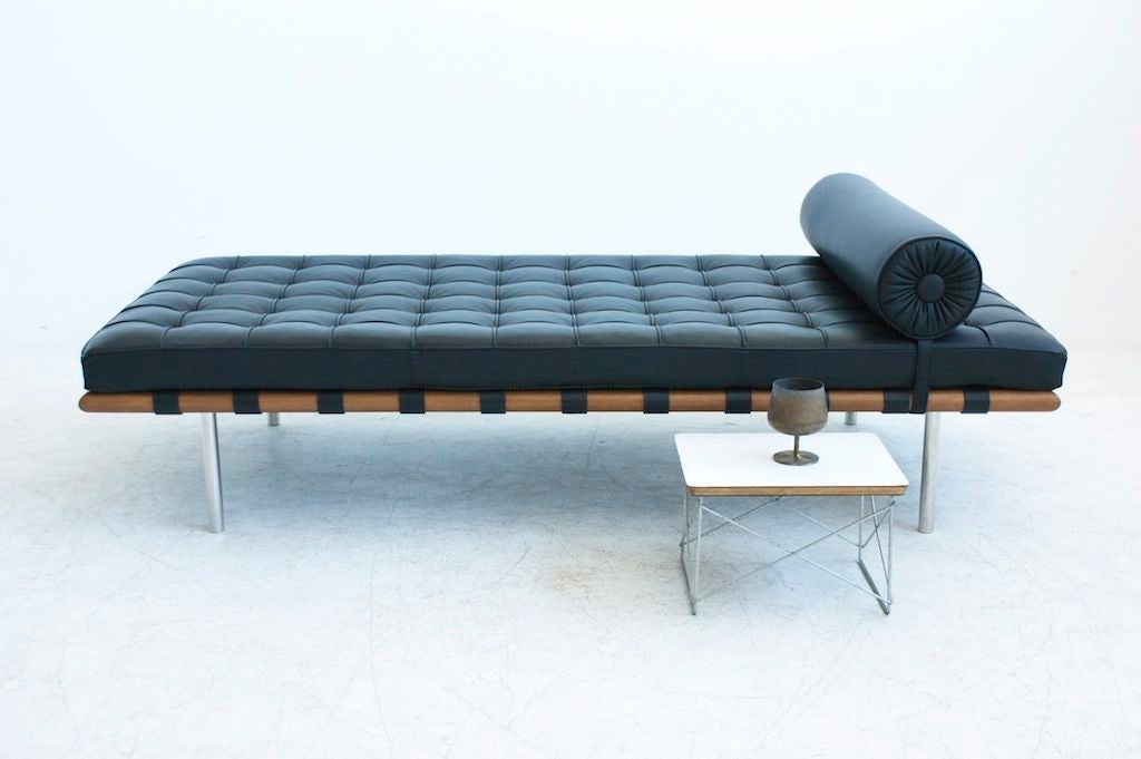 LUDWIG MIES VAN DER ROHE, Barcelona Daybed