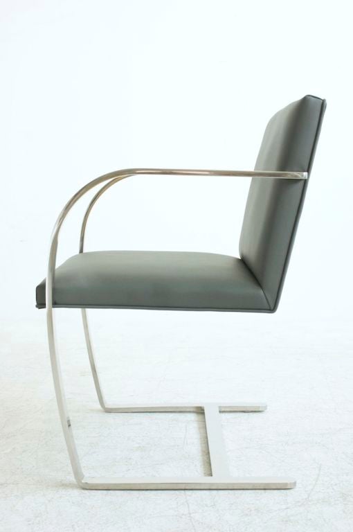 MIES VAN DER ROHE