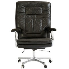 Mariani Executive Chair