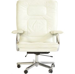 Mariani Executive Chair