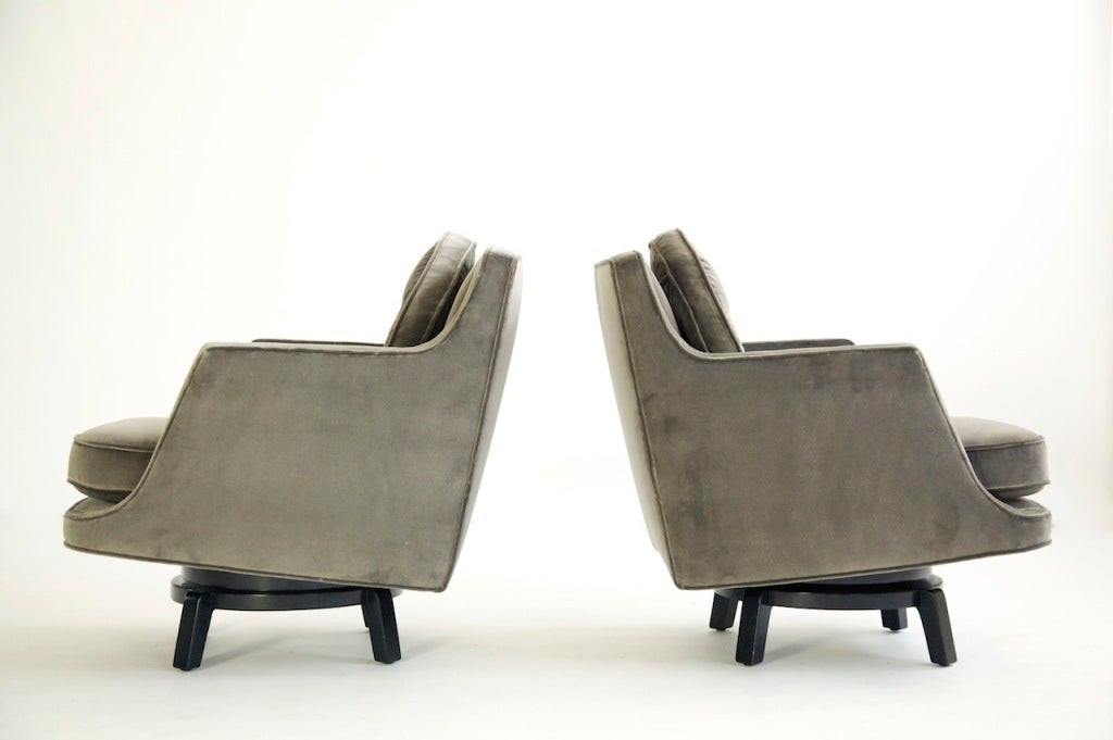Edward Wormley Swivel Lounges In Excellent Condition In Chicago, IL