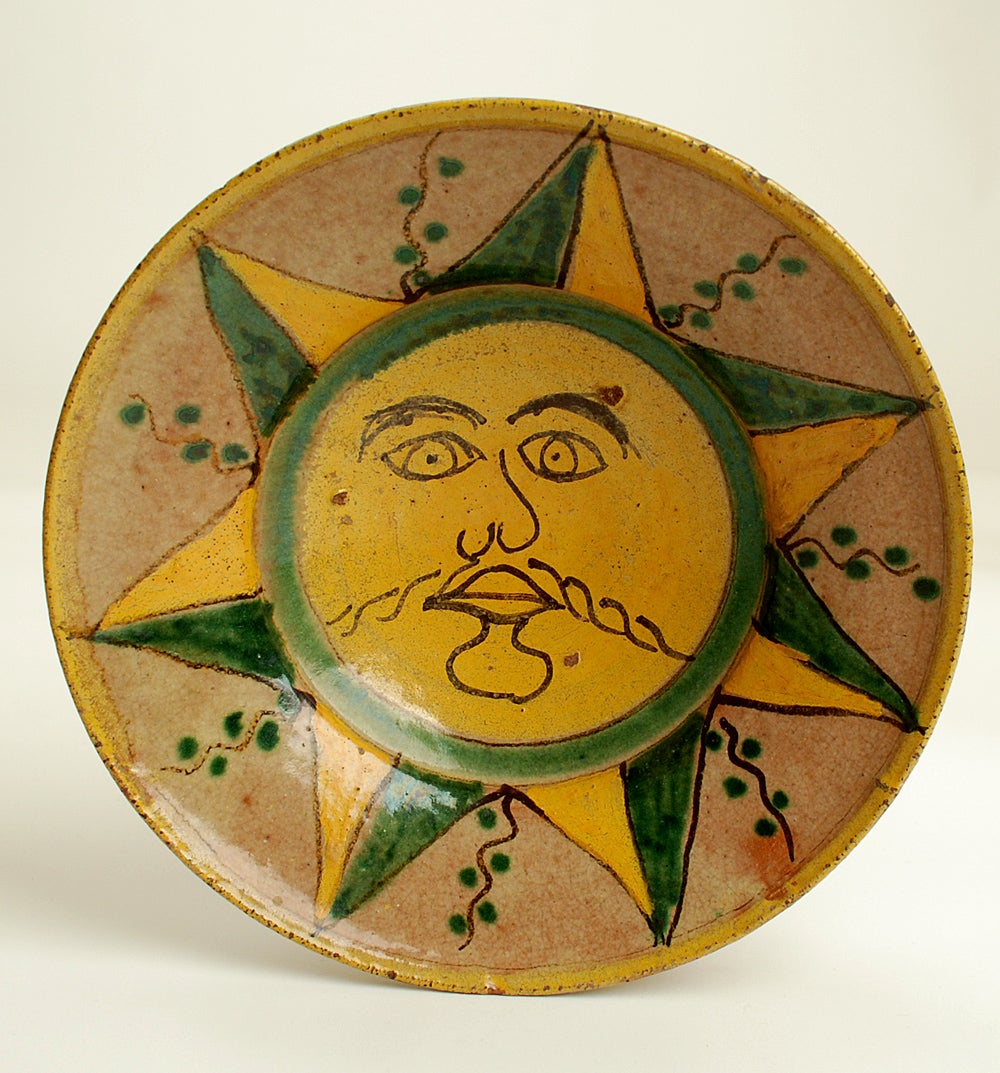 Very Rare 19th Century Montiel Studio Plate - Antigua, Guatemala