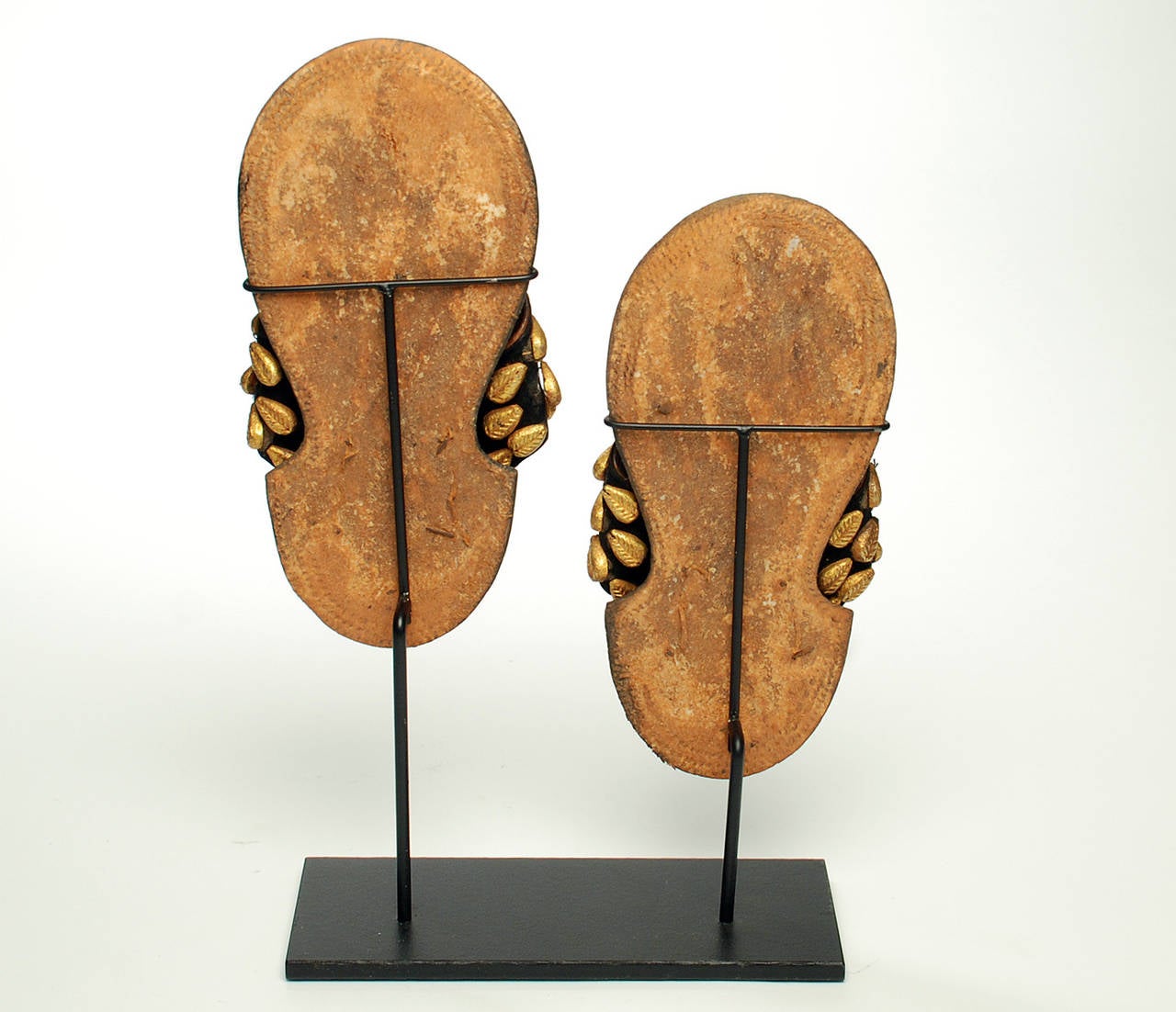 Rare Early 20th Century Royal Ashanti Crown and Sandals For Sale 2