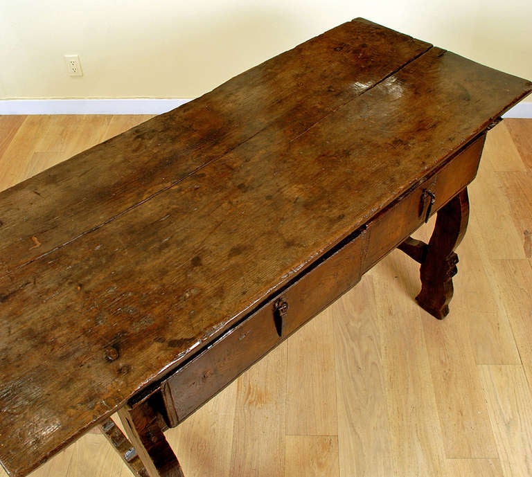 18th Century and Earlier 18th Century Spanish Baroque Period Chestnut Desk For Sale