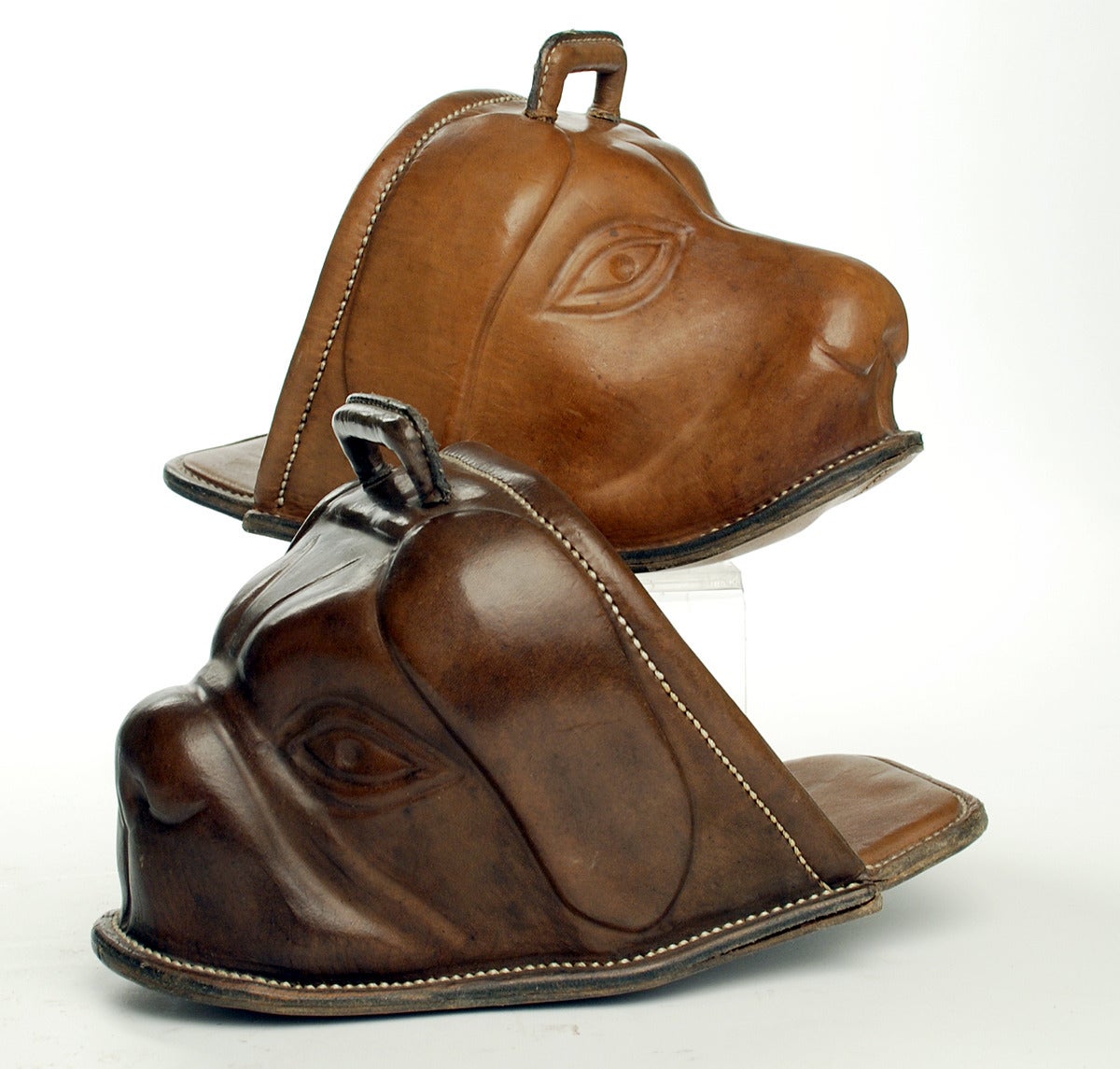 Ecuadorean Rare, Original Luis Leopoldo Orando Hand Tooled Leather Stirrups For Sale
