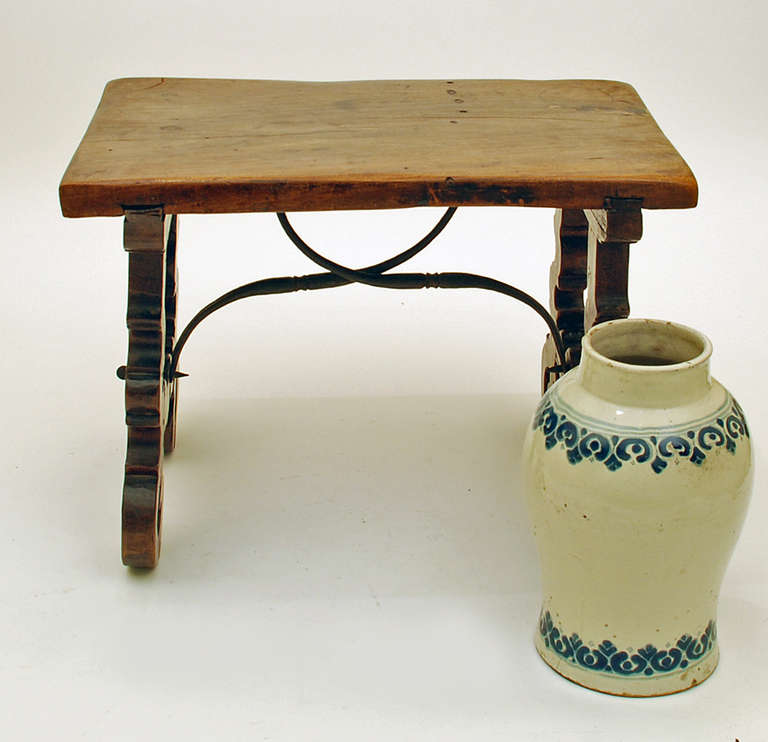 Spanish Baroque Period Miniature Walnut Side Table In Excellent Condition In San Francisco, CA