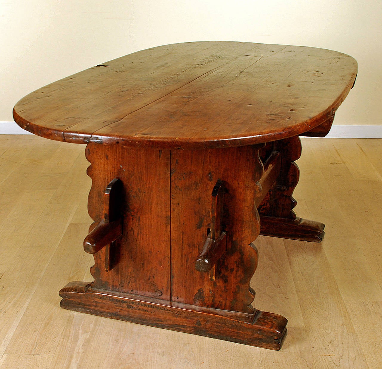 Rare 18th Century Alpine Baroque Period Center Table For Sale 4