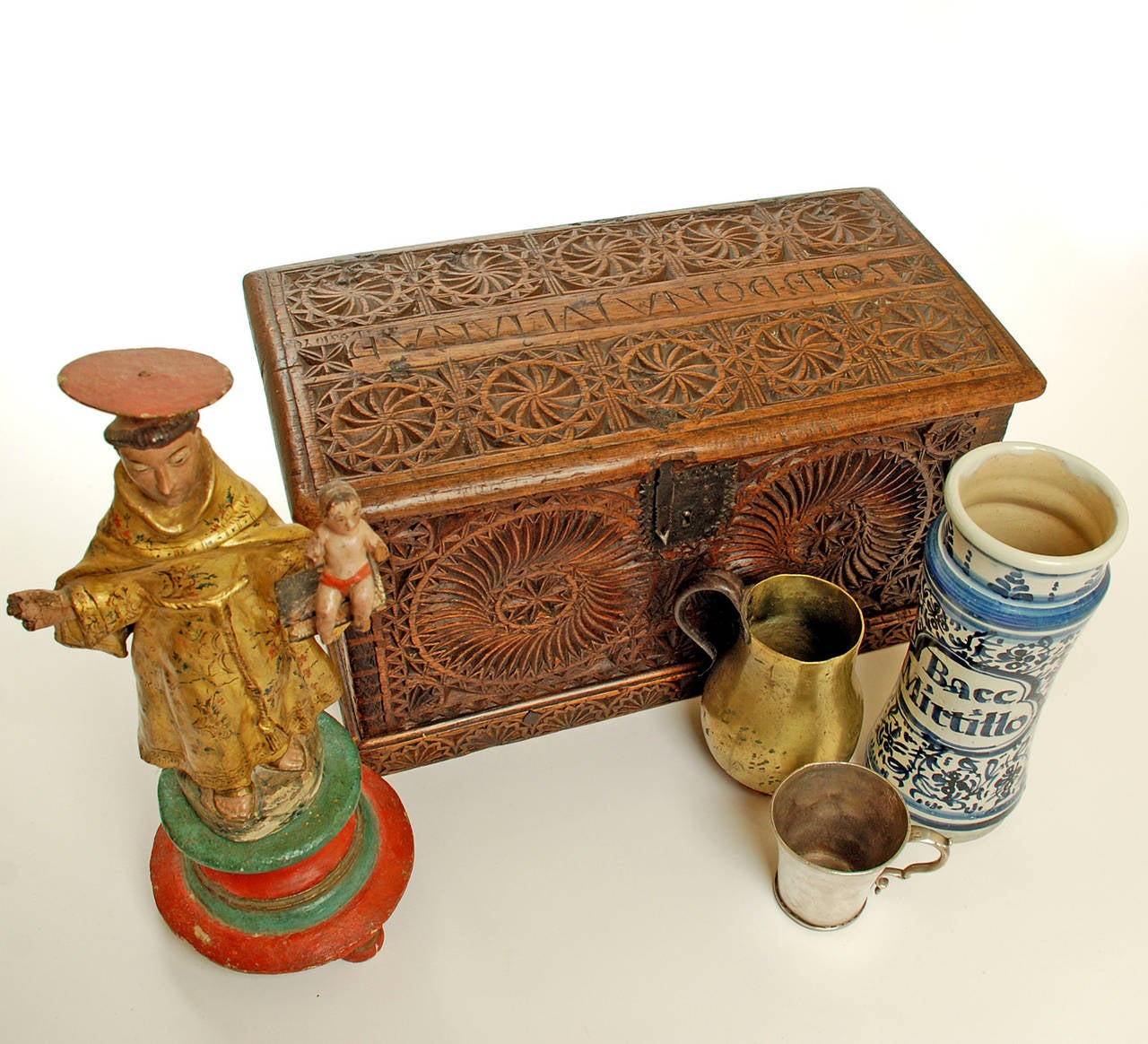 Central American 18th Century Spanish Colonial Six-Panel Cedar Wood Box For Sale