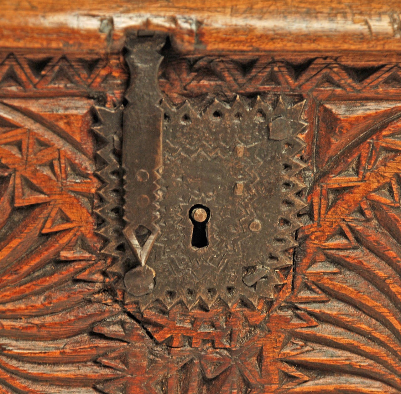 18th Century Spanish Colonial Six-Panel Cedar Wood Box For Sale 1