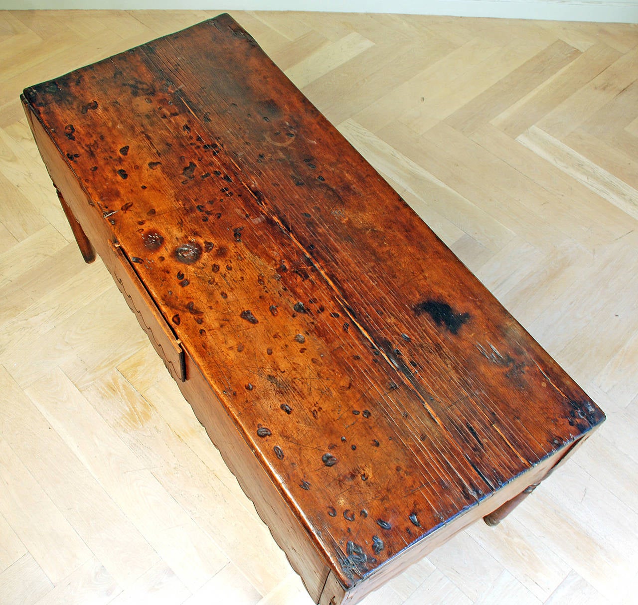 18th Century Mexican Red Cedar Vestment Table In Excellent Condition For Sale In San Francisco, CA