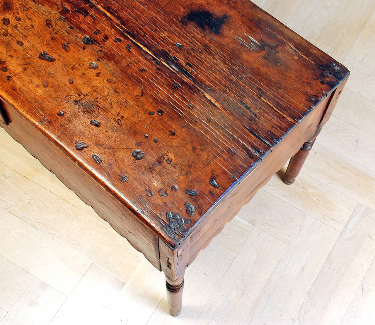 18th Century Mexican Red Cedar Vestment Table For Sale 1