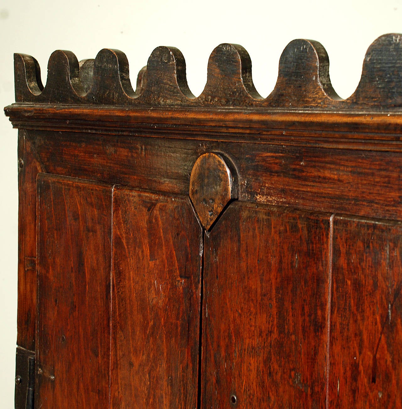 Late 18th Century Colonial Jacaranda Wood Trastero from Brazil For Sale 1