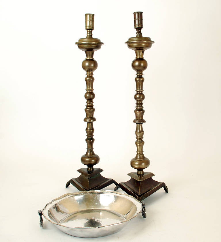 Mexican Pair of Large and Impressive 18th Century Spanish Colonial Bronze Candlesticks For Sale
