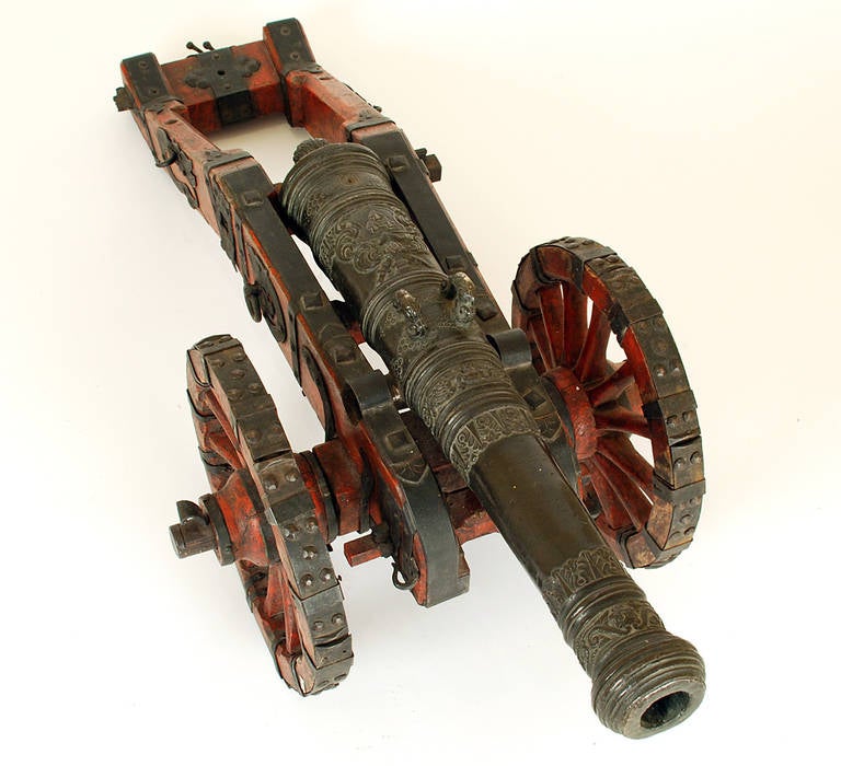 who invented the cannon
