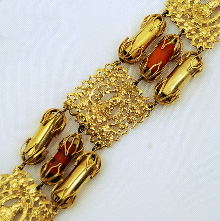 Extremely Rare Antique Brazilian Gold Pulvera Escrava, Slave Bracelet In Excellent Condition For Sale In San Francisco, CA