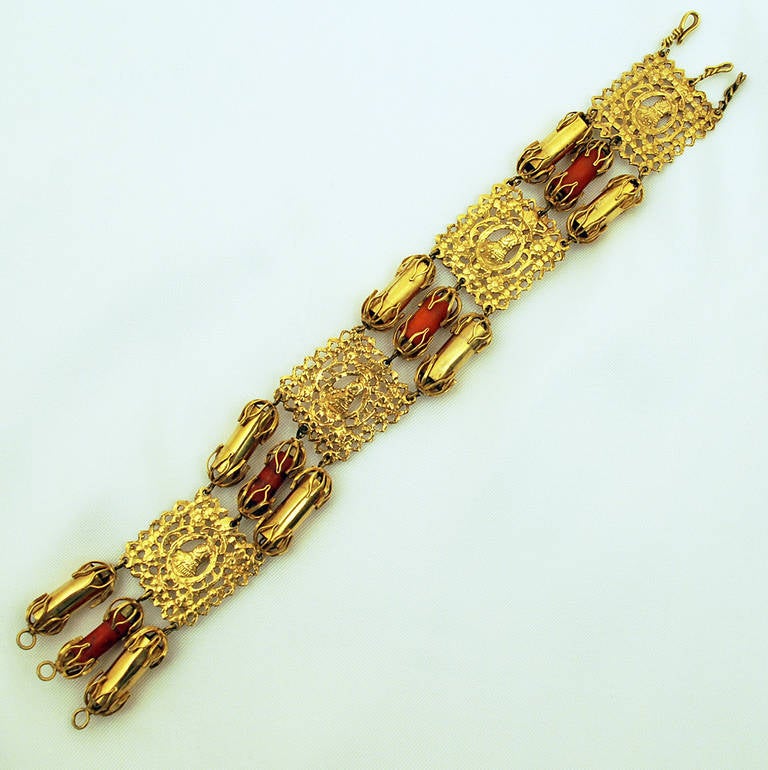 Extremely Rare Antique Brazilian Gold Pulvera Escrava, Slave Bracelet For Sale 1