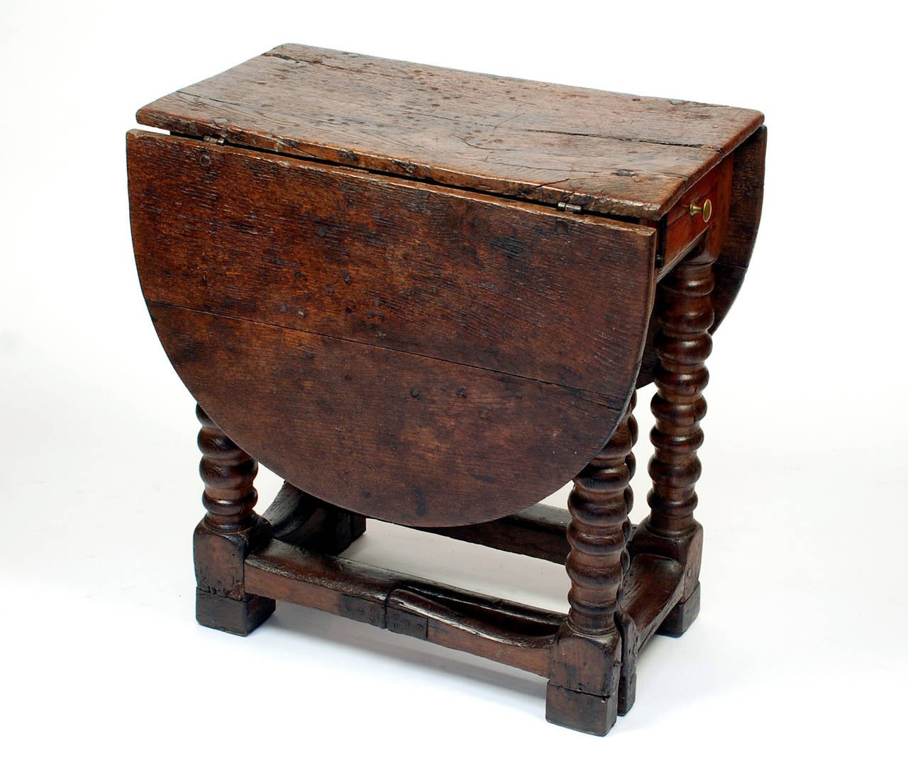 Rare Early Spanish Chestnut Gate-Leg Table For Sale 5