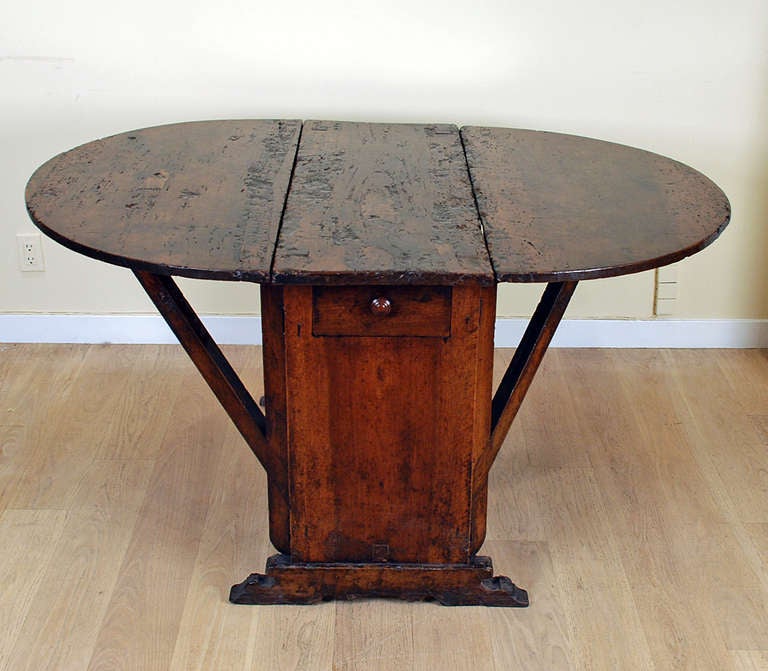17th Century Italian Walnut Drop Leaf Table