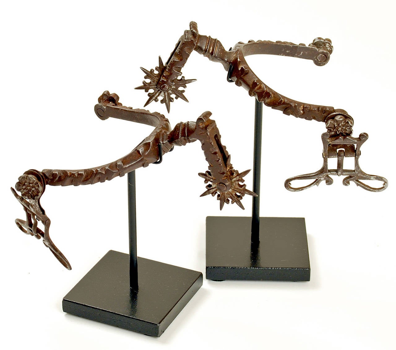 Pair of Late 16th Century Spanish Break Neck Spurs, circa 1575-1625 For Sale 5