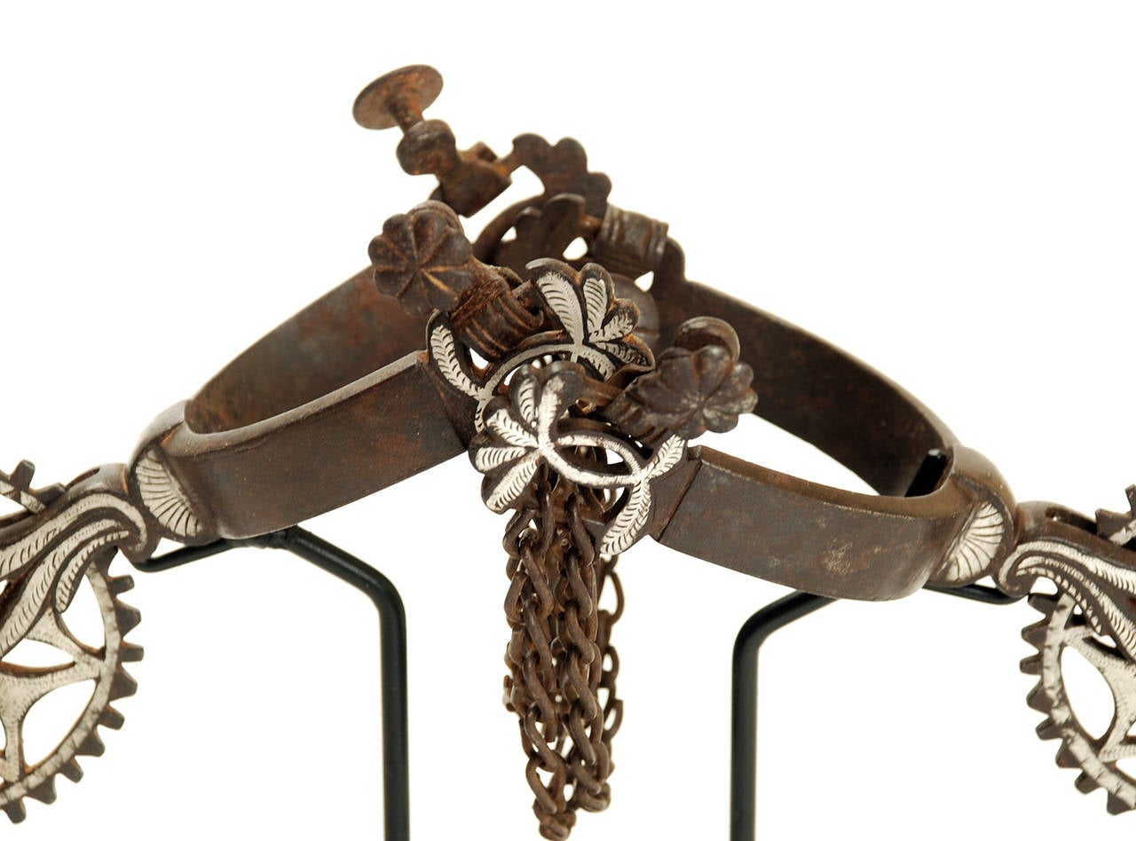 Outstanding Spanish Colonial Silver Overlaid Spurs with 'Pizza Cutter' Rowels In Excellent Condition For Sale In San Francisco, CA