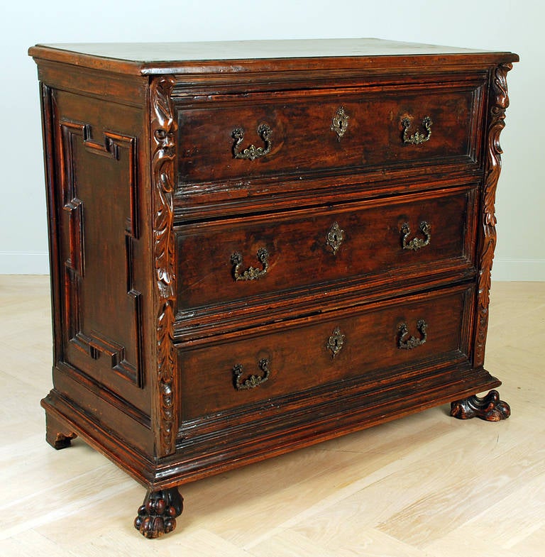 A Superb 18th Century Italian Baroque Period Walnut Commode