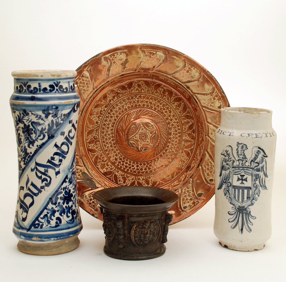 18th Century and Earlier Stunning 16th Century Hispano Moresque Lusterware Charger For Sale