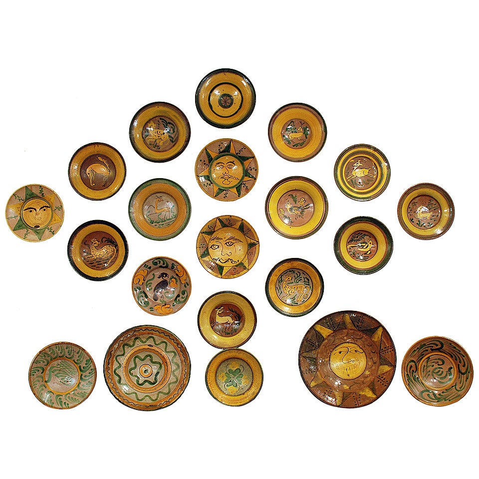 Collection of 21 Very Rare 19th Century Montiel Majolica Plates, Guatemala
