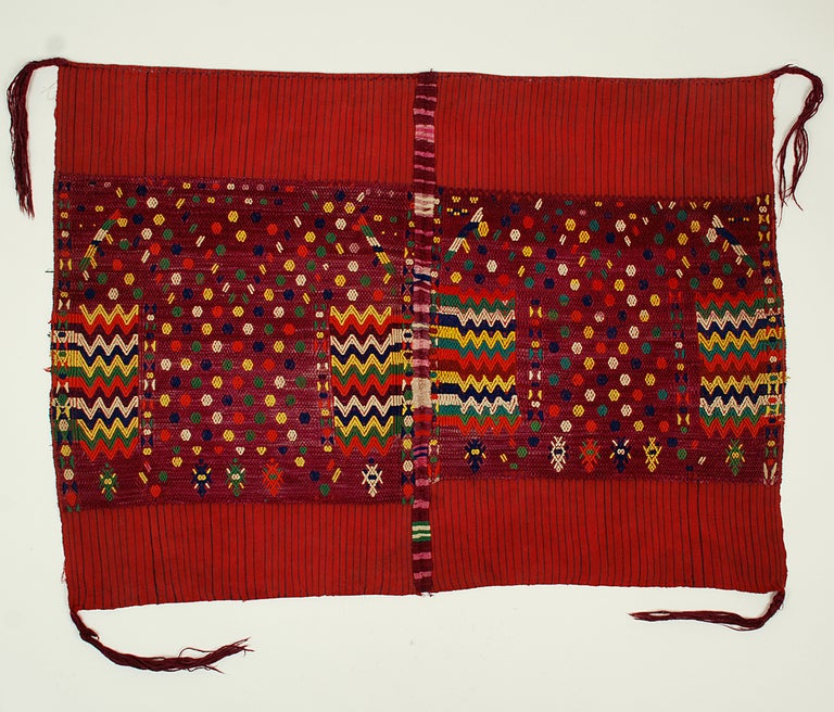 A Superb Ceremonial Tzute from Chichicastenango For Sale 1