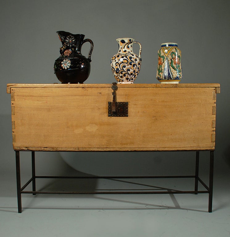 A Good 18th Century Mexican Sabino Wood Coffer on Stand. 3