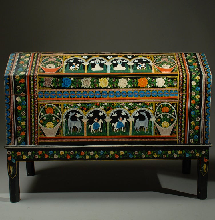 Vintage Mexican Painted and Lacquered Chest - Olinala In Excellent Condition In San Francisco, CA