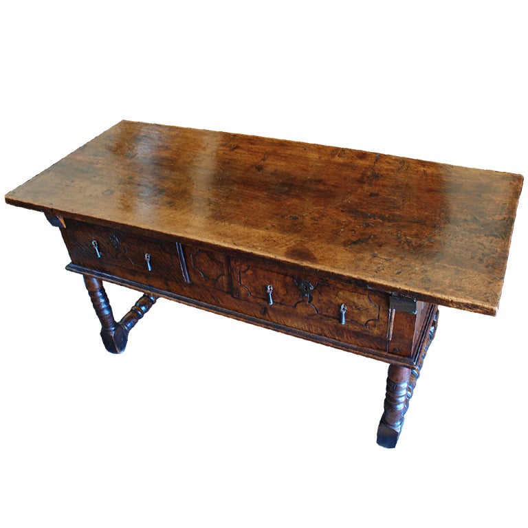 17th Century Spanish Baroque Period Walnut Table For Sale
