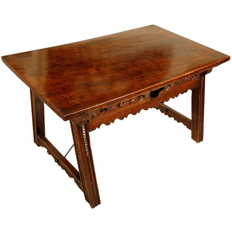 17th Century Spanish Baroque Period Walnut Center Table For Sale