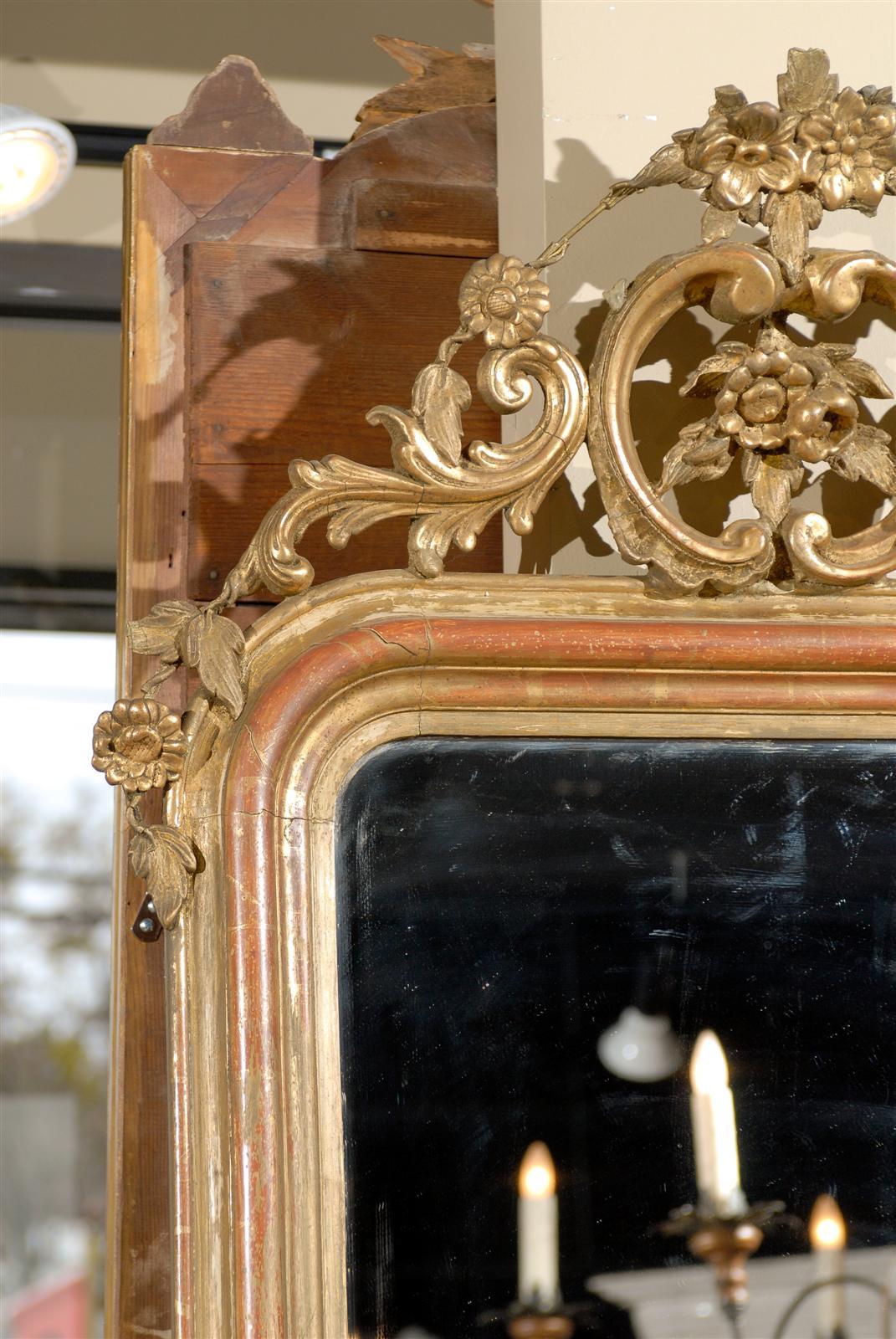 French Gilt Mirror with Crest 5