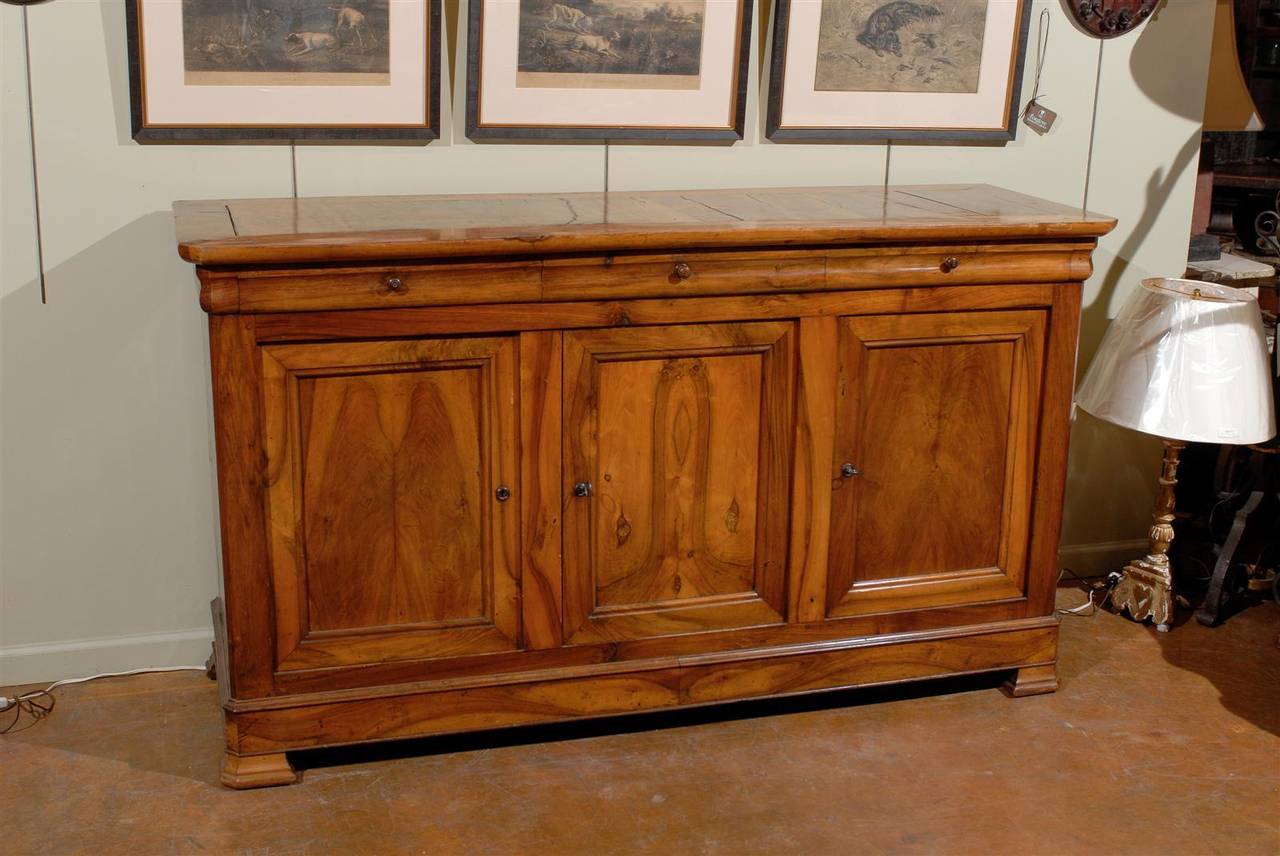 French Burled Walnut Enfilade In Excellent Condition In Atlanta, GA