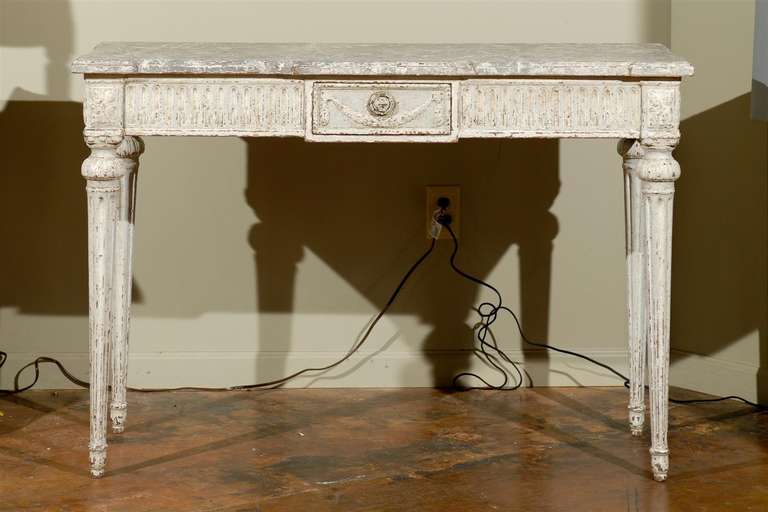 Pair of pale gray painted classical Louis XVI style consoles. In Excellent Condition For Sale In Atlanta, GA