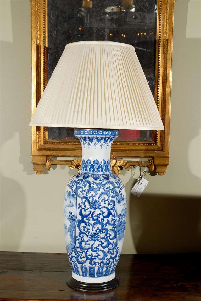 Paire de lampes anciennes en porcelaine bleue et blanche 3