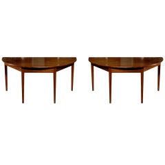 Pair of Early 19th Century Georgian Demilune Mahogany Consoles 5