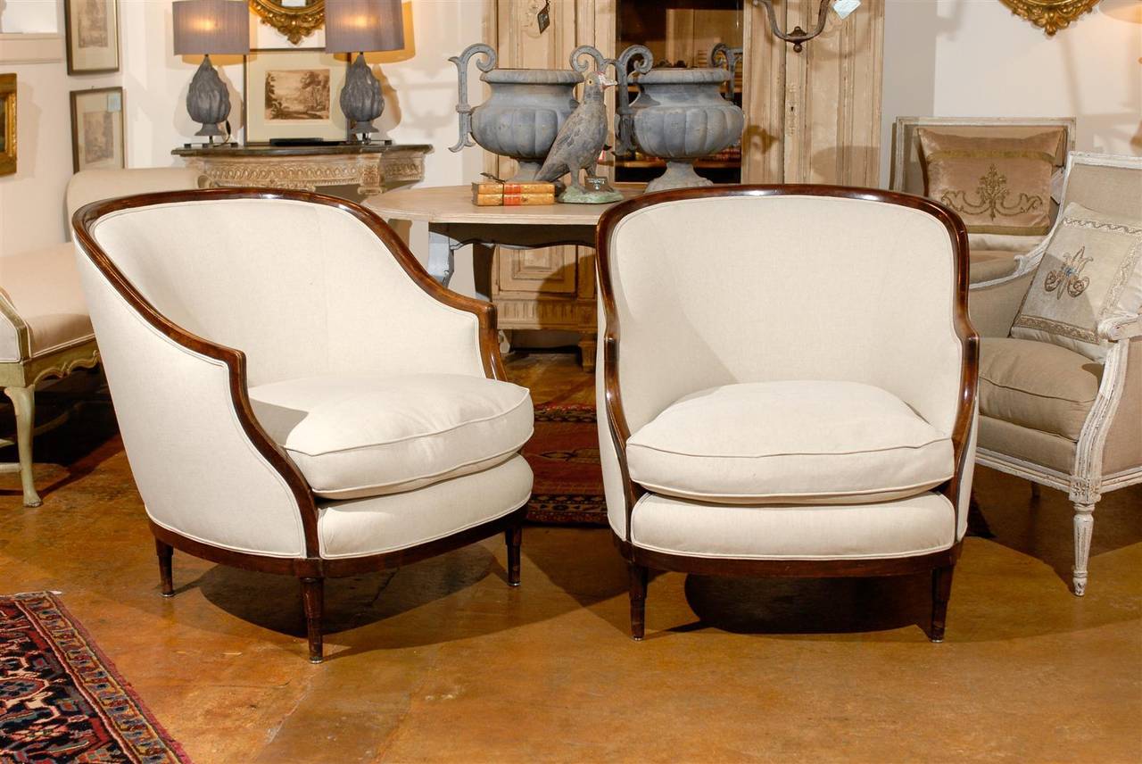 Pair of French Bergere Chairs In Excellent Condition In Atlanta, GA