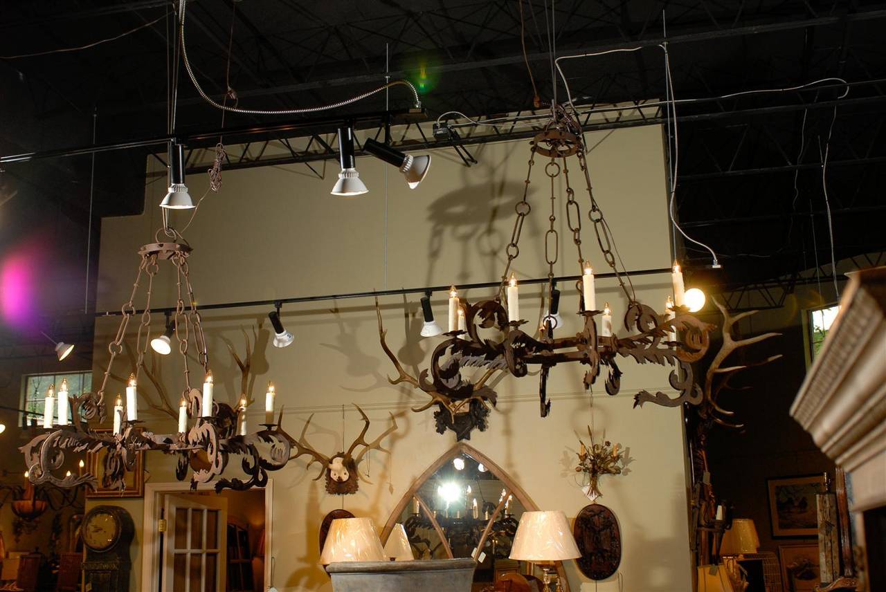 Italian Pair of Florentine 1720s Gothic Revival Eight-Light Wrought Iron Chandeliers