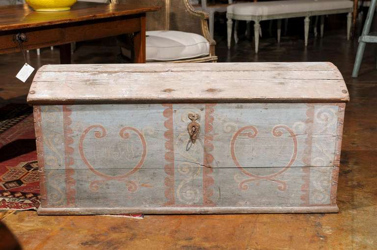 Late 18th Century Swedish Pine Trunk with Blue Paint 5