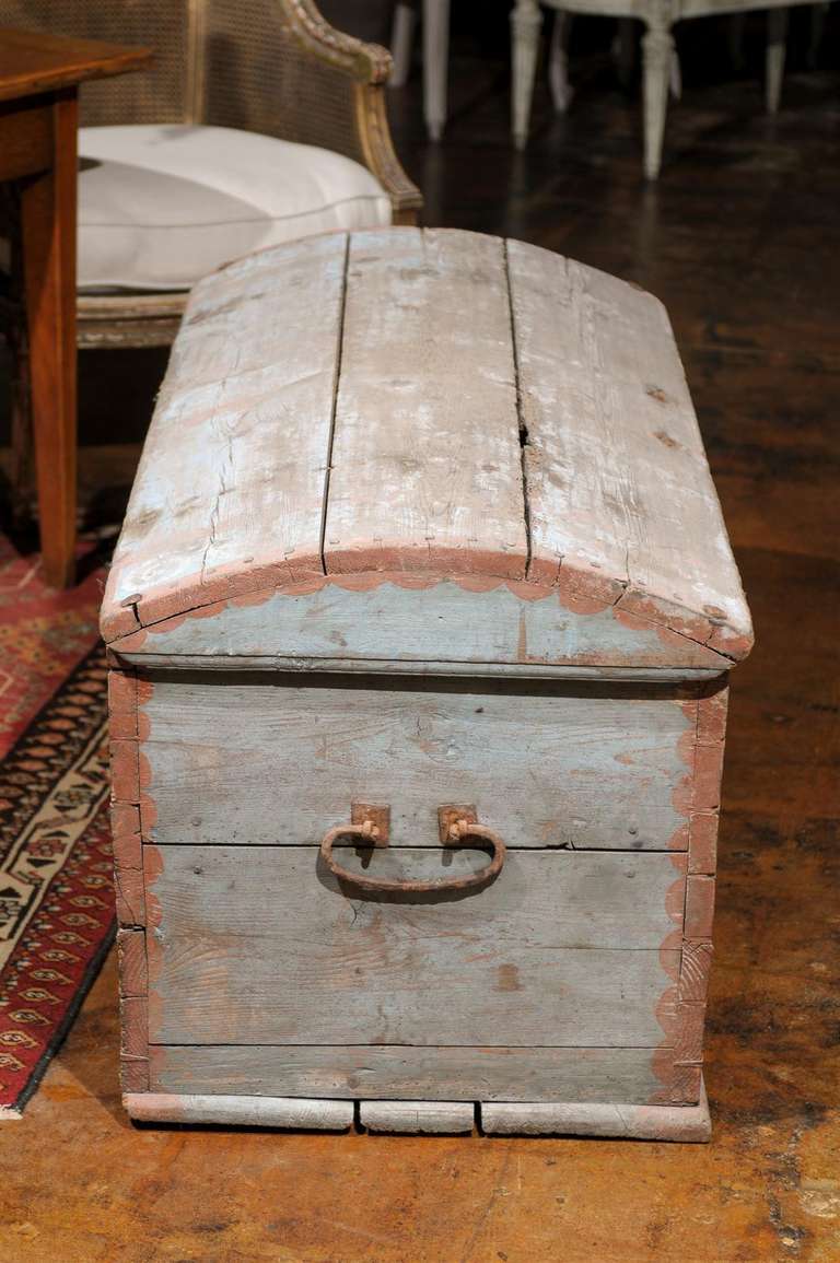 Late 18th Century Swedish Pine Trunk with Blue Paint 6